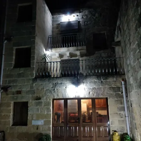 Ta' Manwel Farmhouse *